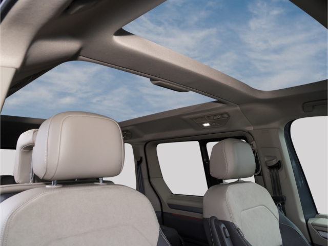 VW T7 Multivan Edition eHybrid 4MOTION DSG Lang AHK Pano