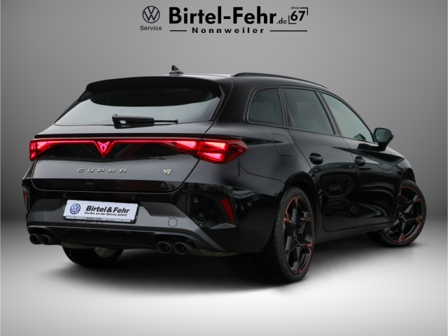 Cupra Leon ST VZ 2.0 TSI DSG 4Drive LED Navi Kamera