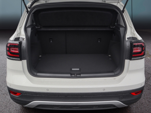 VW T-Cross ACTIVE 1.0 TSI 5 JAHRE GARANTIE digitales Cockpit . Apple CarPlay