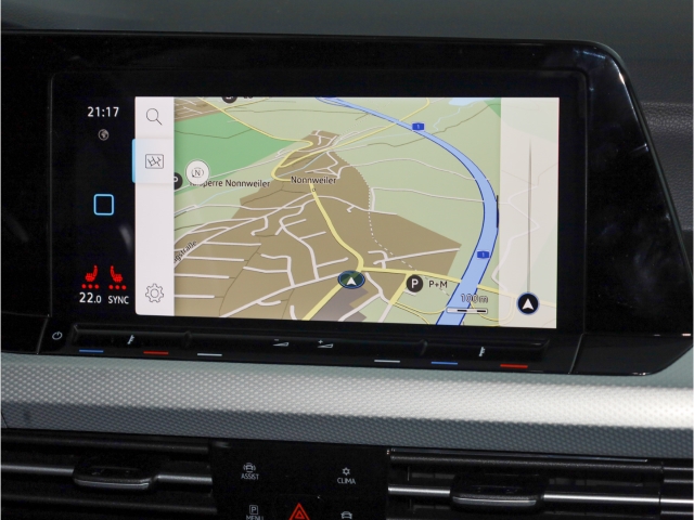 VW Golf VIII Move 1.5 eTSI DSG Navi LED PDC SITZHZG LEDERMFL