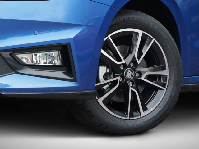Skoda Fabia Monte Carlo 1.0 TSI 5-Gang Kamera LED GA:5 J.100tkm 8fach