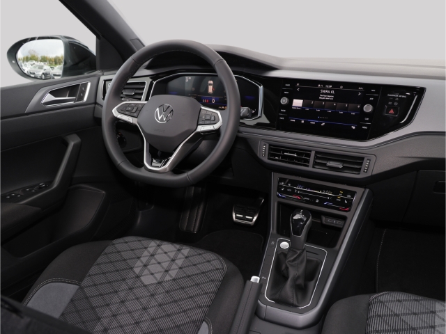 VW Taigo R-Line Black Style 1.5 TSI DSG Kamera