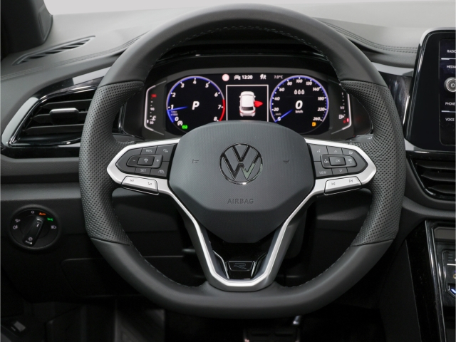 VW T-Roc R-Line 2.0 TSI 4Motion DSG AHK Pano Kamera