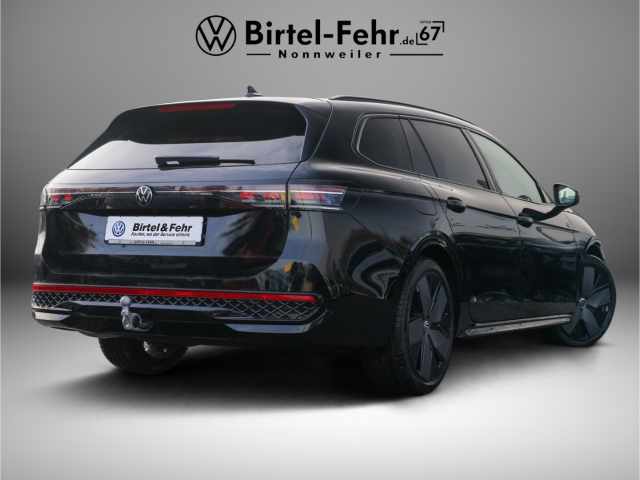 VW Passat Variant Black-Style R-Line 2.0 TDI DSG 4Motion