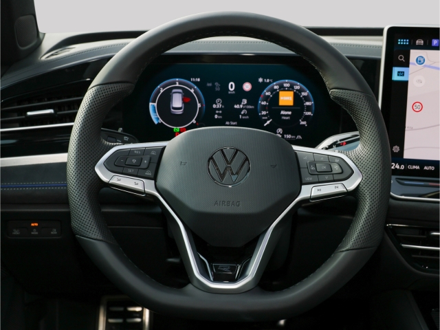 VW Passat Variant Black-Style R-Line 2.0 TDI DSG 4Motion