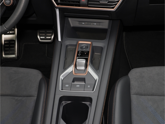 Cupra Leon ST 2.0 TSI DSG 4x4 VZ Voll LED Kamera