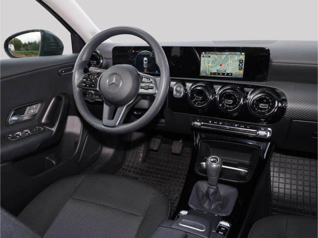Mercedes-Benz A 180 -Klasse Business 6-Gang Navi