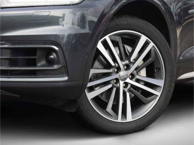 Audi Q5 50 3.0 TDI quattro sport Automatik AHK LED Kamera