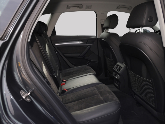 Audi Q5 50 3.0 TDI quattro sport Automatik AHK LED Kamera